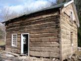 Bray Hollow Log cabin
